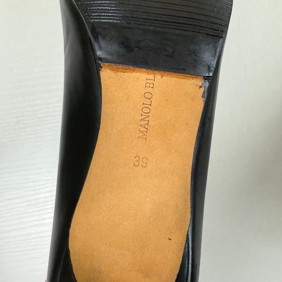 EUC Manolo Blahnik Black Leather Heel Pointed Toe Pump - Picture 9 of 12